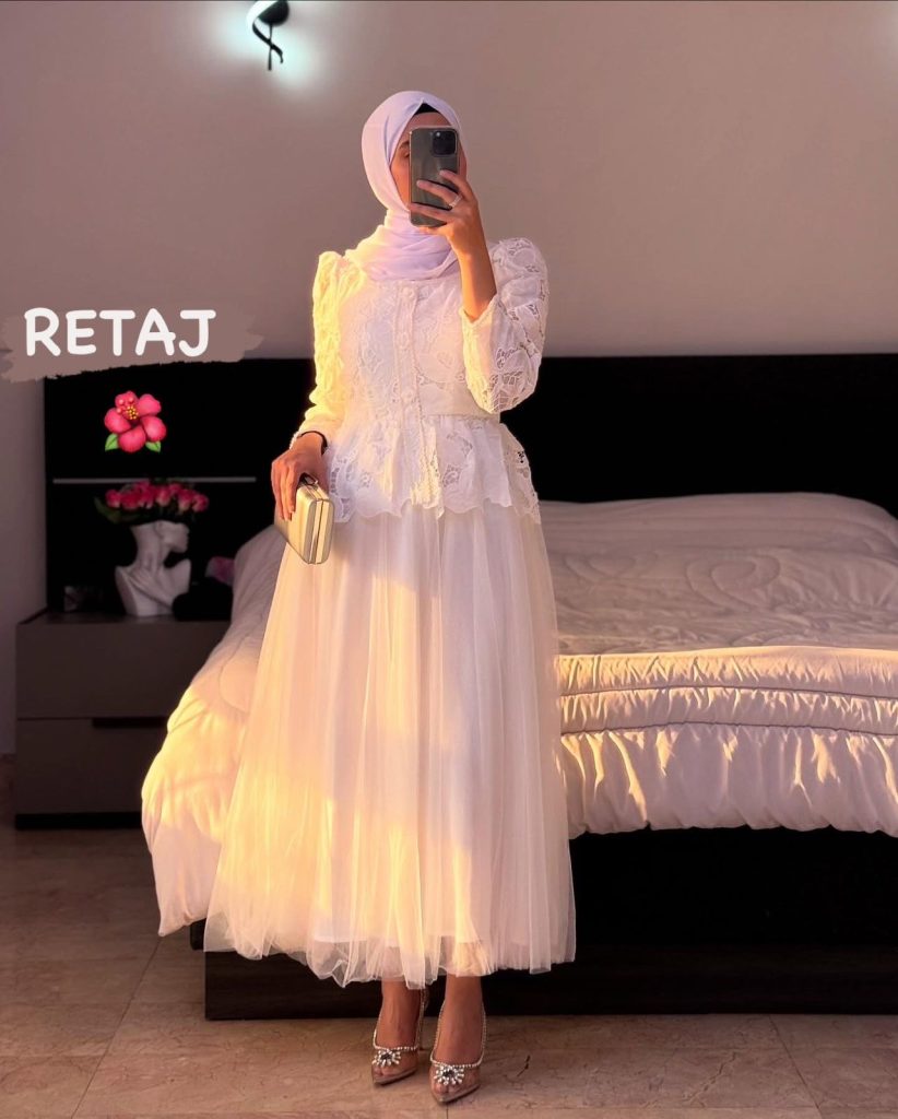 فستان طويل لون ابيض نوعيه فاخرة