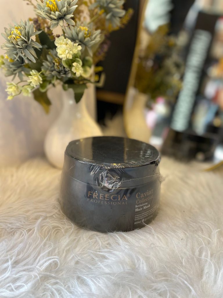 قناع شعر من ماركة "Freecia Professional" ضمن مجموعة "Caviar Collection.
