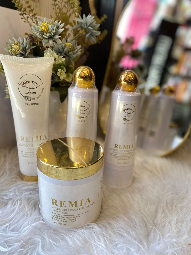 REMIA - مجموعة العناية بالشعر (شامبو، كريم، قناع).