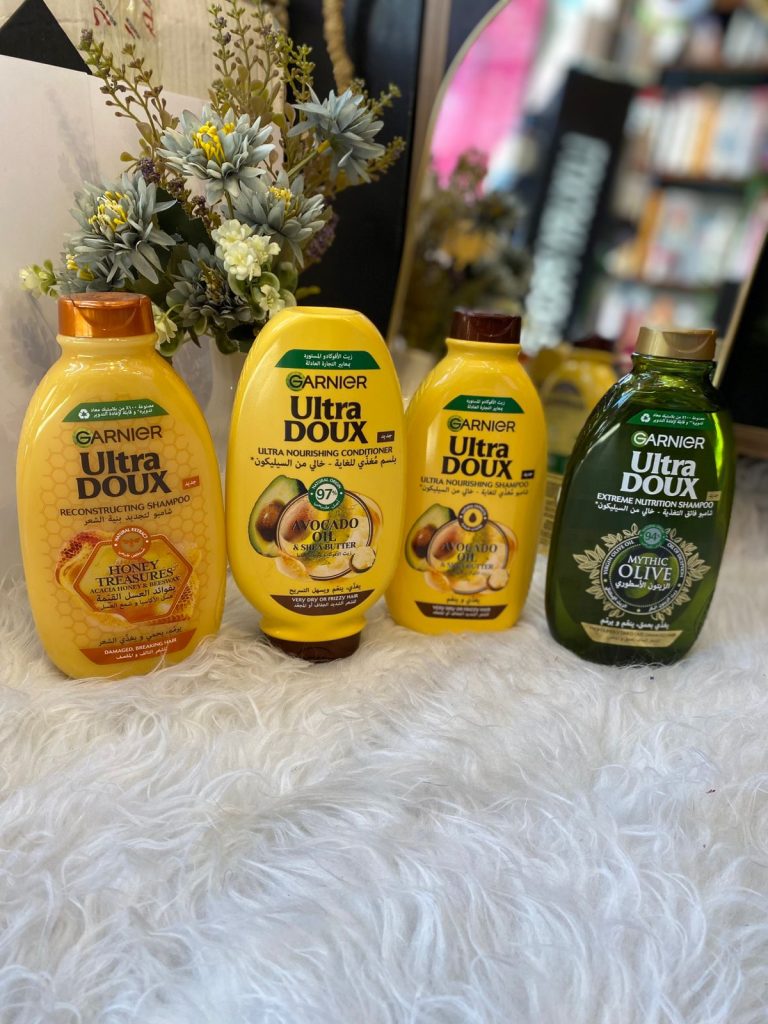 مجموعة كاملة شامبو مكيف زيت وشامبو زيت الزيتون ماركة غارنييه تحت سلسلة "Ultra Doux"