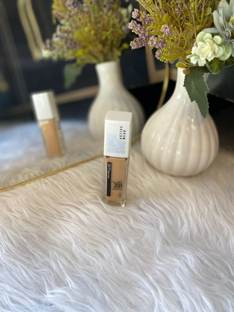 Maybelline Super Stay Active Wear Foundation لون فاتح الى المتوسط