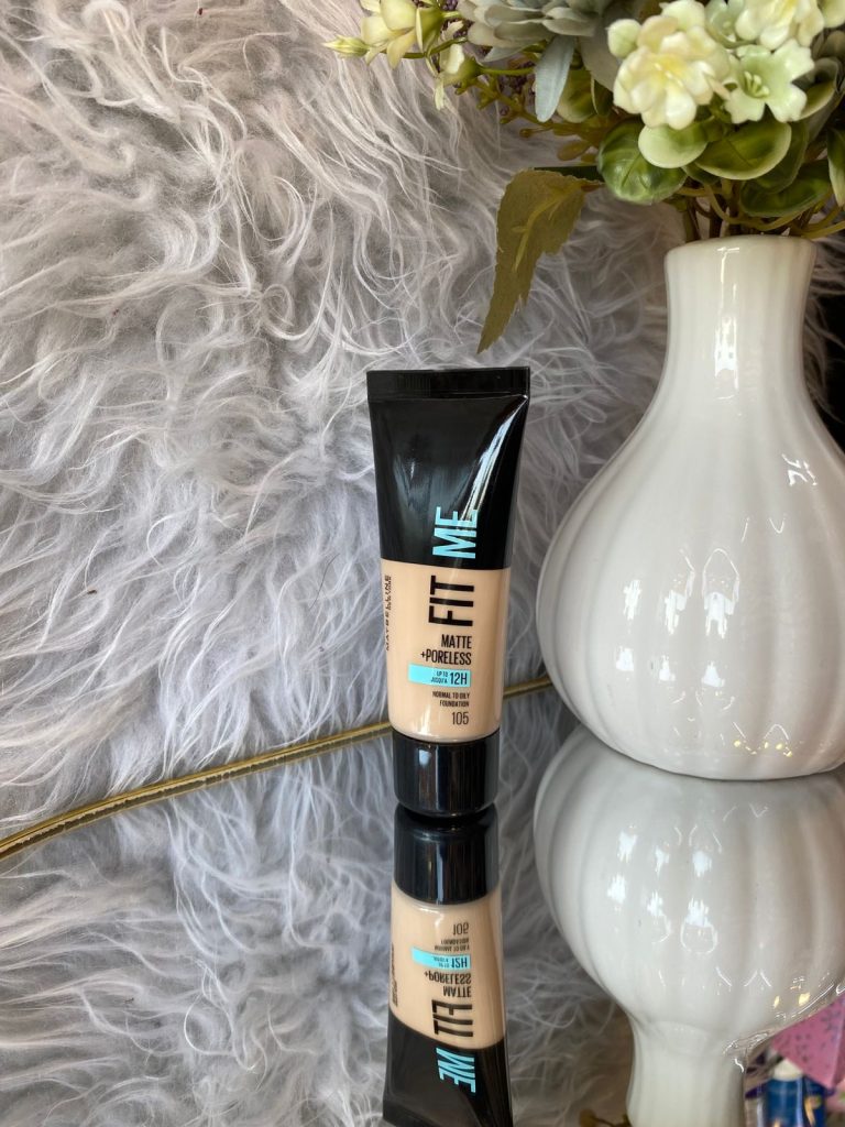 Maybelline Fit Me Matte + Poreless Foundation - أساس مات غير لامع ومسام مخفية.