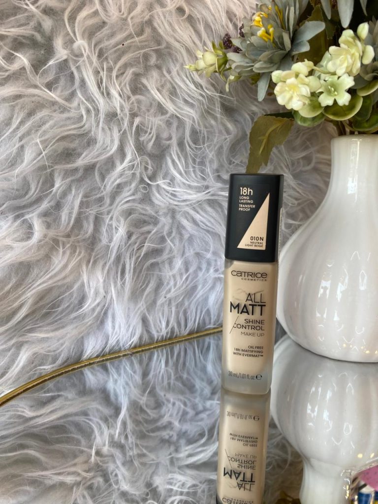 Catrice Invisible Cover Foundation، وهو فاونديشن