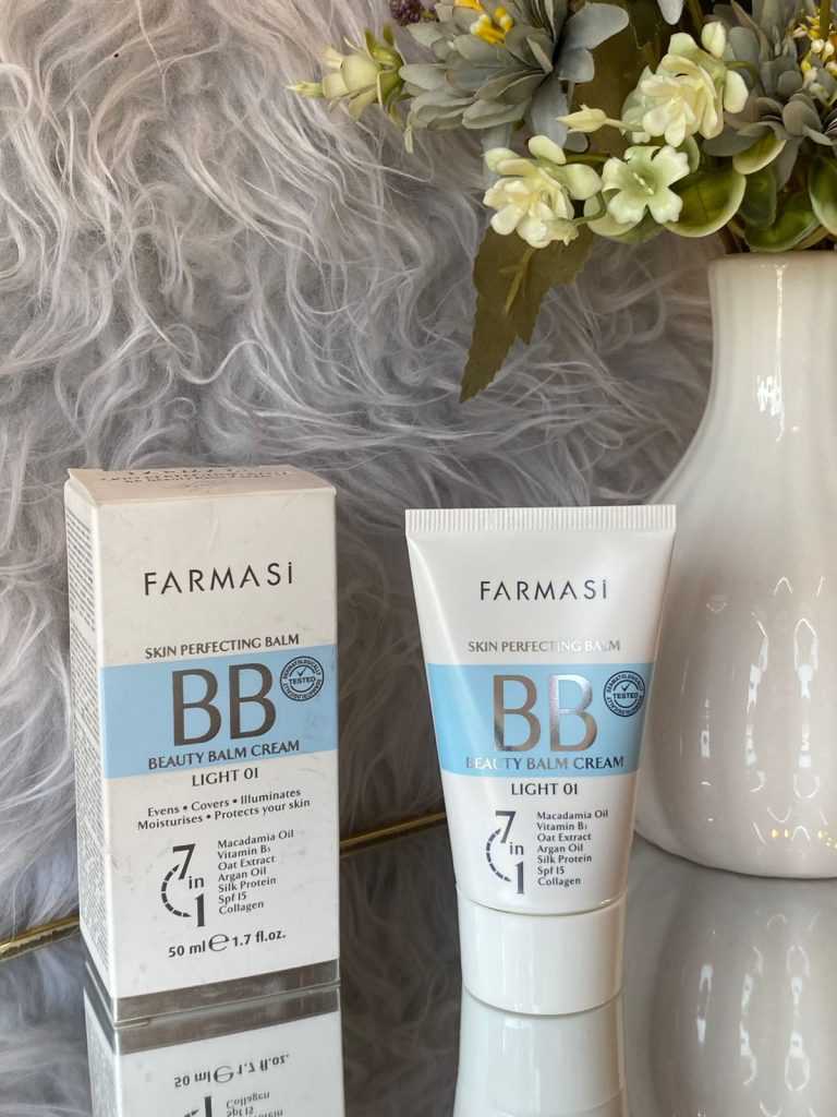 FARMASI Skin Perfecting Balm BB Cream بلون "Light 01"